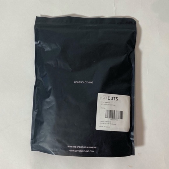 Cuts Clothing Men's Split Hem Crew Neck Button T-Shirt - L - New In Pack - Picture 8 of 8